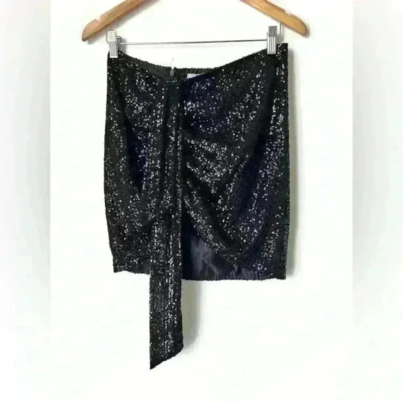 NWT Lioness Diamonds In The Sky Mini Skirt Black Sequins Party Summer Medium - Picture 4 of 14